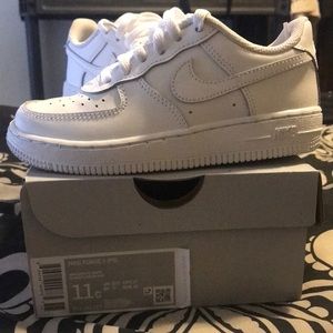 Nike force 1 toddler size 11c